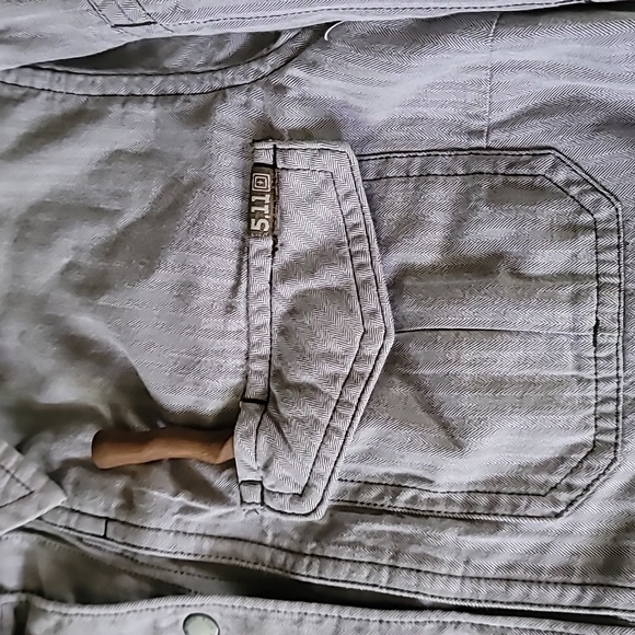 5.11 shirt / jacket /utility shirt, small - Picture 6 of 9